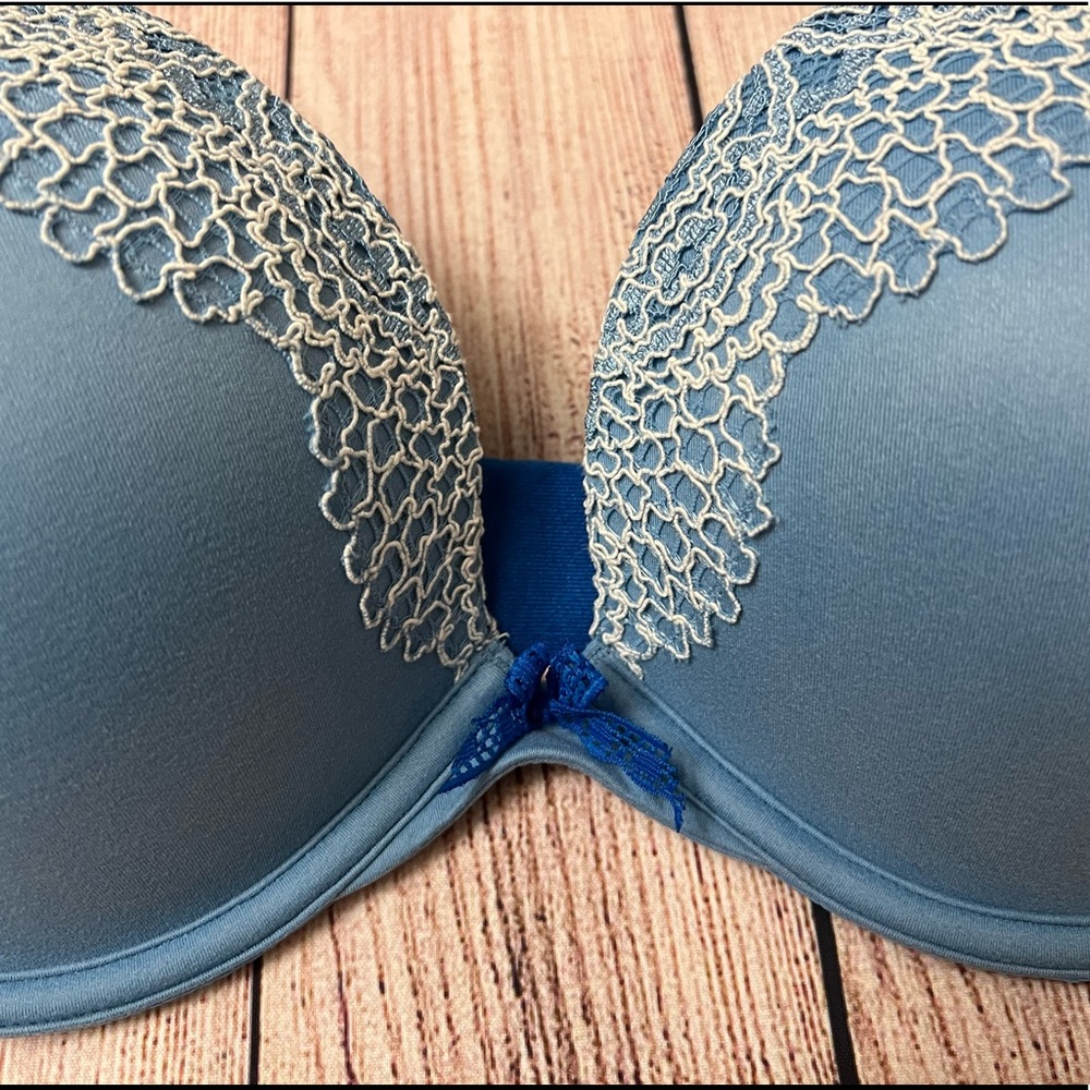 VICTORIA’S SECRET BODY by VICTORIA PUSH UP BRA 34DD - Picture 2 of 5